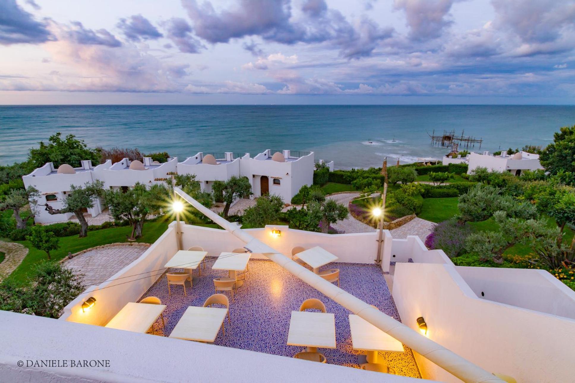 Baia Delphis Resort Vasto Exterior foto